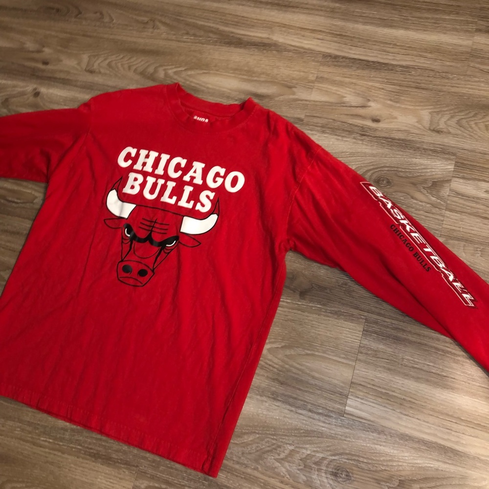 Red Chicago Bulls Long Sleeve T-Shirt